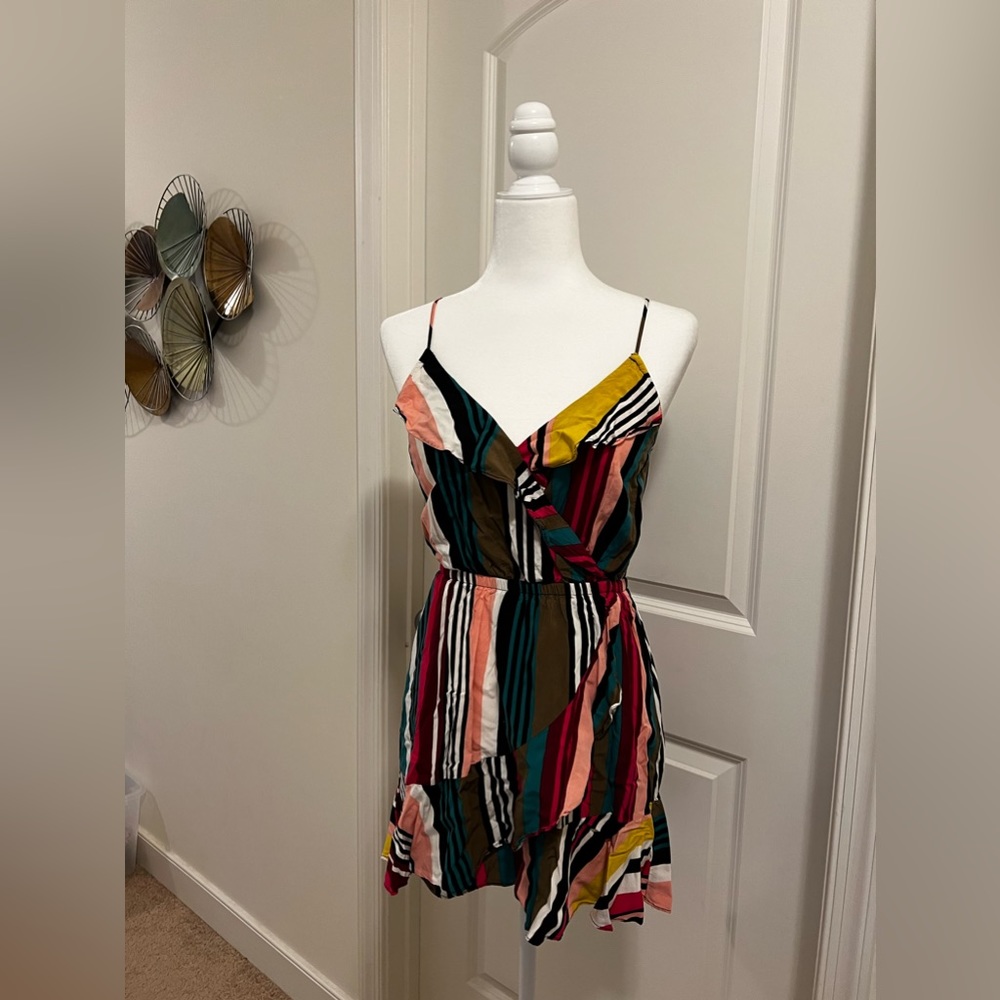 Short dress